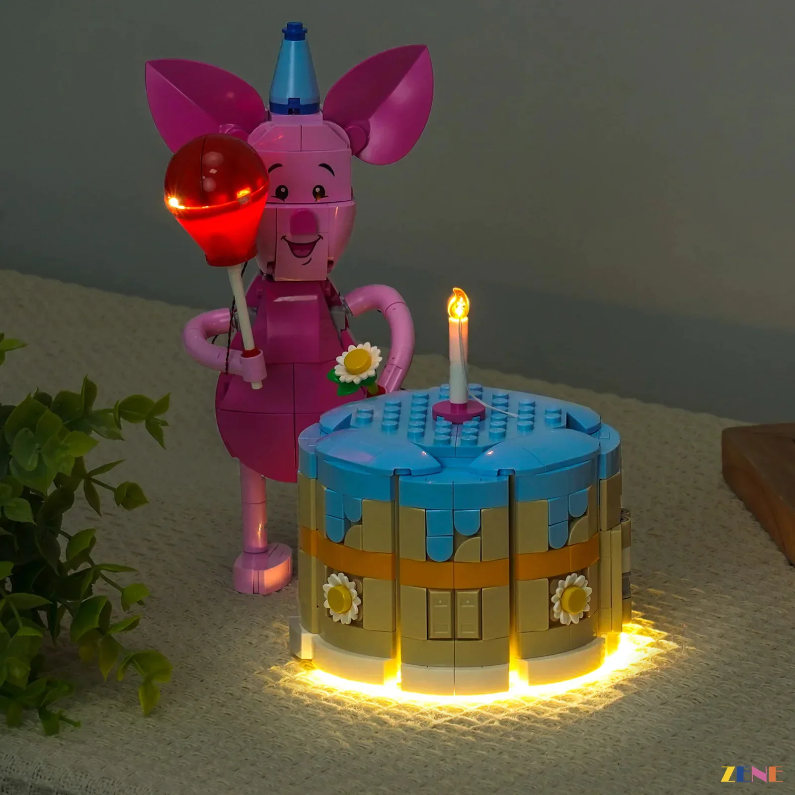 Light Kit for Piglet's Birthday Fun #43305