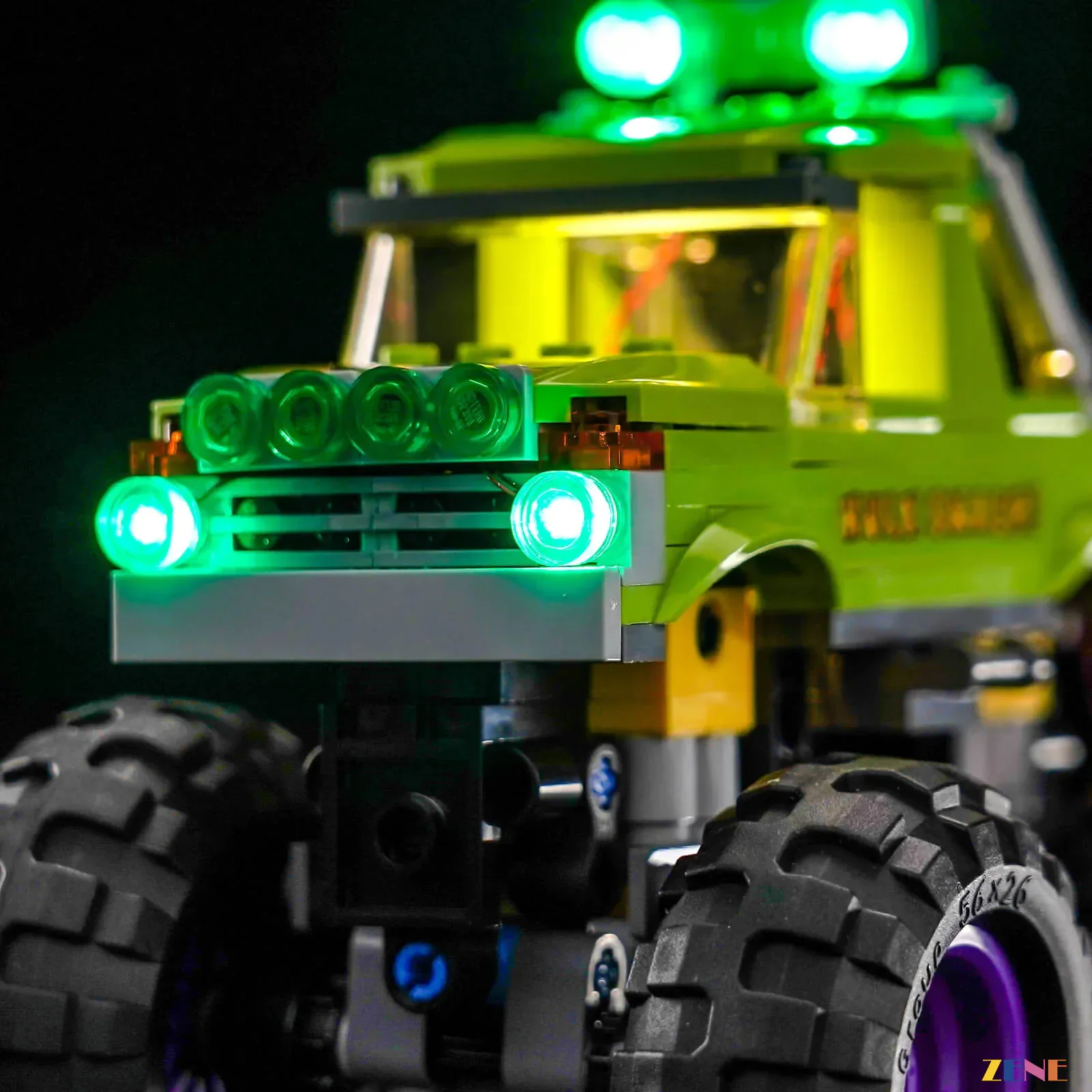 Light Kit for The Hulk Truck vs. Thanos #76312 - Image 14