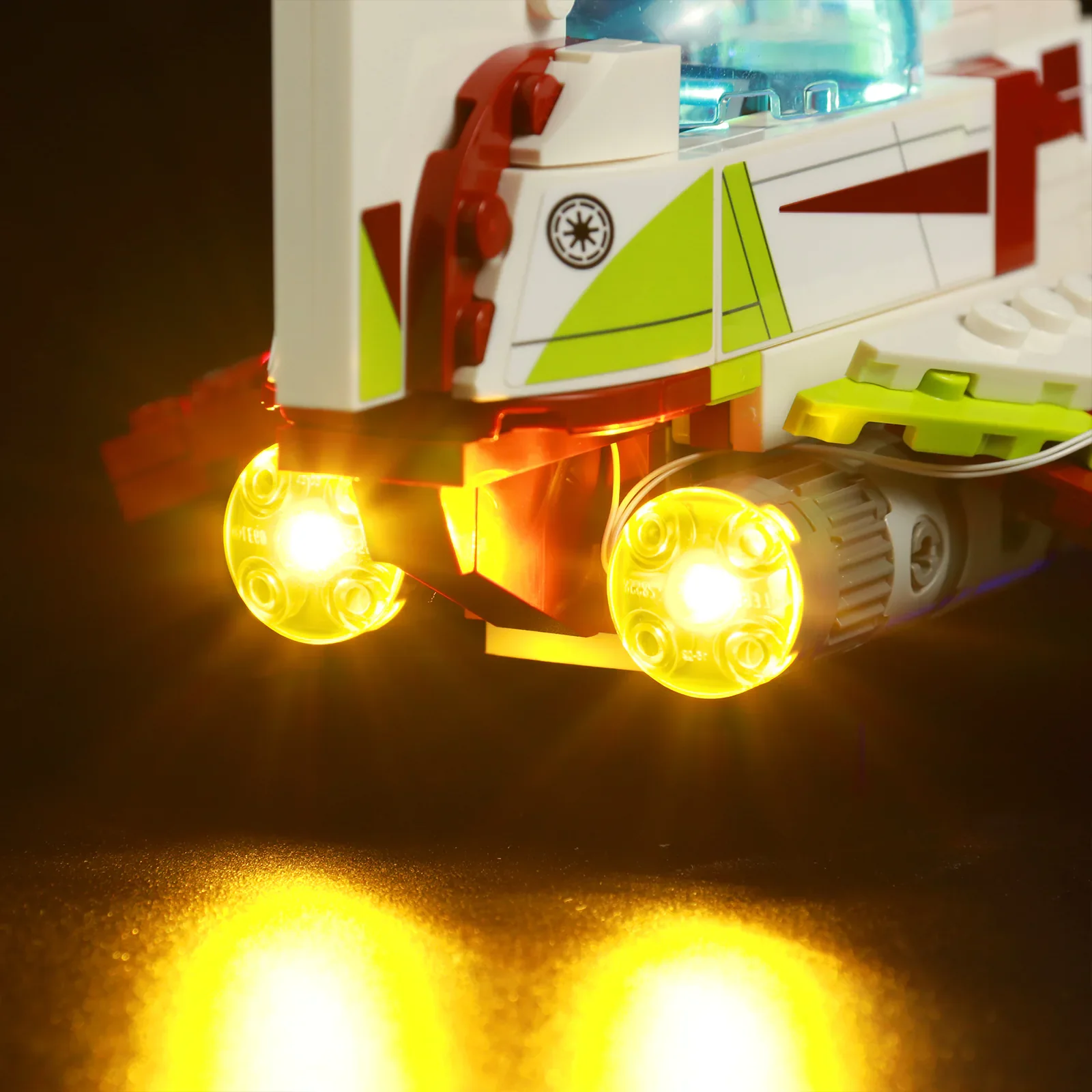 Light Kit for Obi-Wan Kenobi’s Jedi Starfighter™ #75333 - Image 5