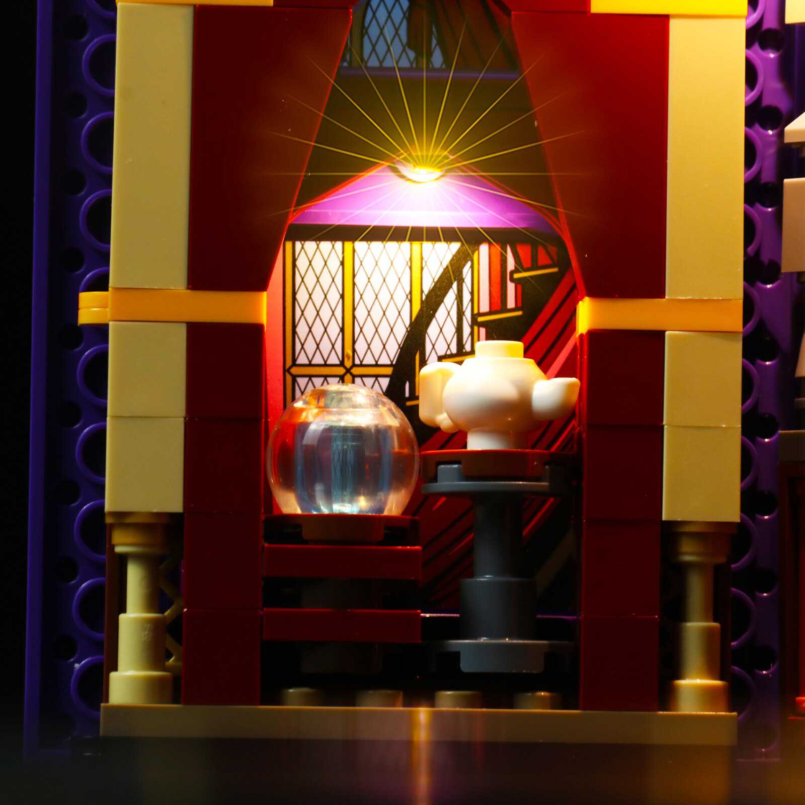 Light Kit for Hogwarts™ Moment: Divination Class #76396 - Image 4